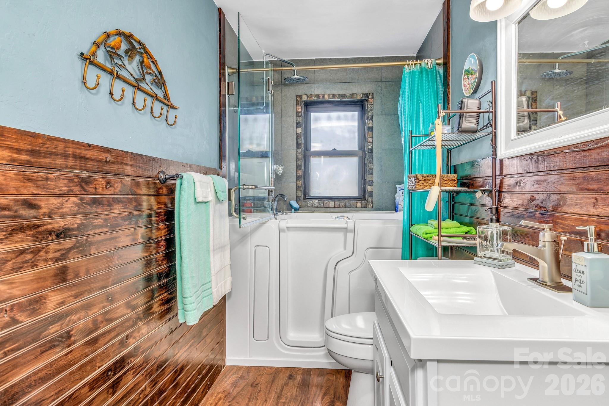 1195 Hendersonville Highway — Pisgah Forest