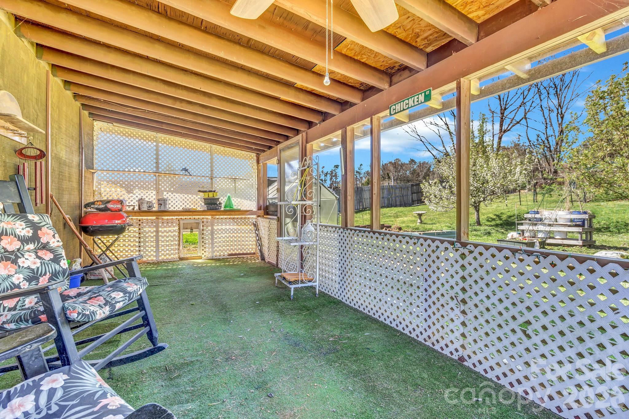 1195 Hendersonville Highway — Pisgah Forest