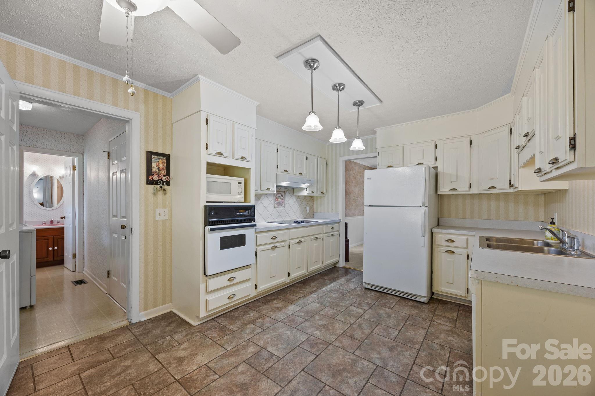 3124 Primrose Drive #10 — Hendersonville
