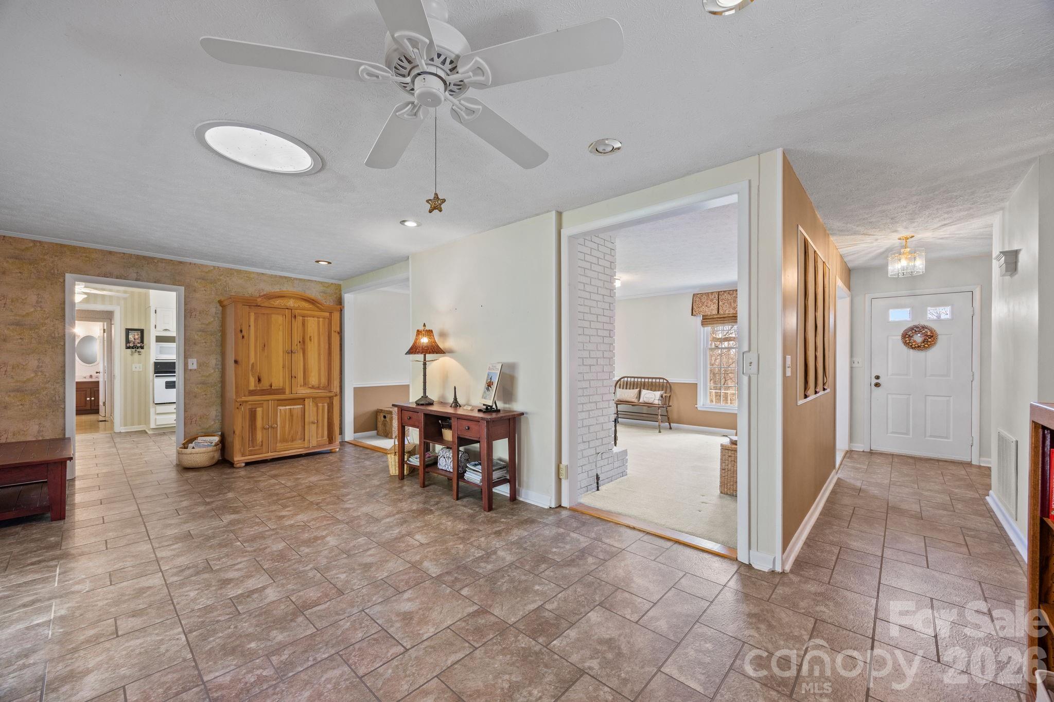 3124 Primrose Drive #10 — Hendersonville