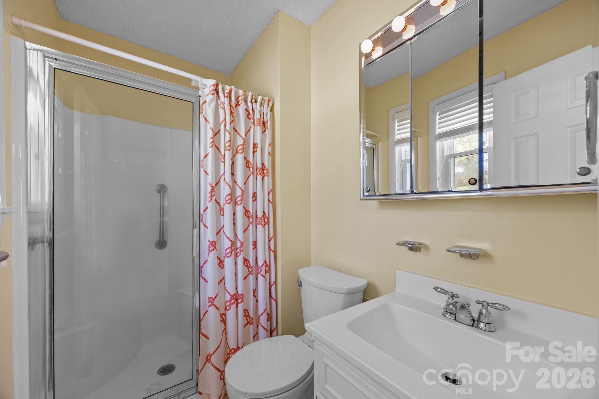 3124 Primrose Drive #10 — Hendersonville