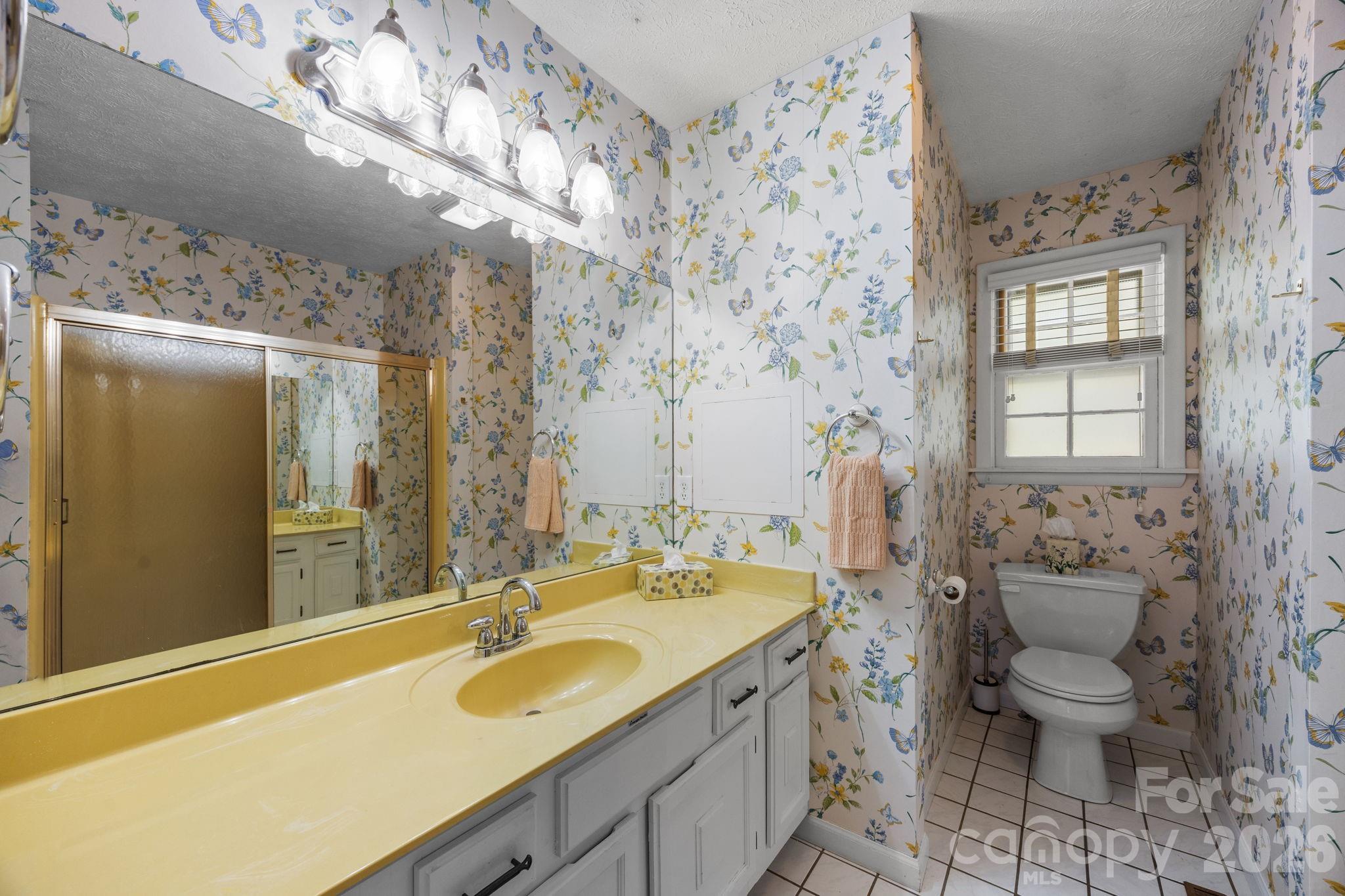 3124 Primrose Drive #10 — Hendersonville