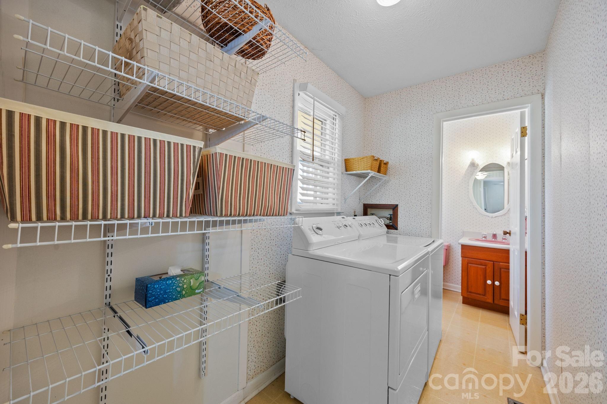 3124 Primrose Drive #10 — Hendersonville