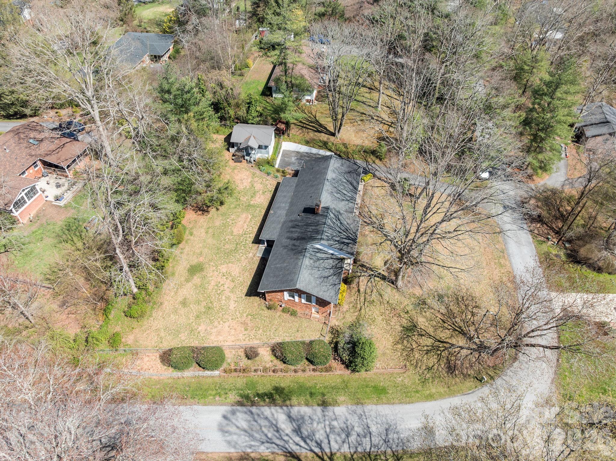 3124 Primrose Drive #10 — Hendersonville