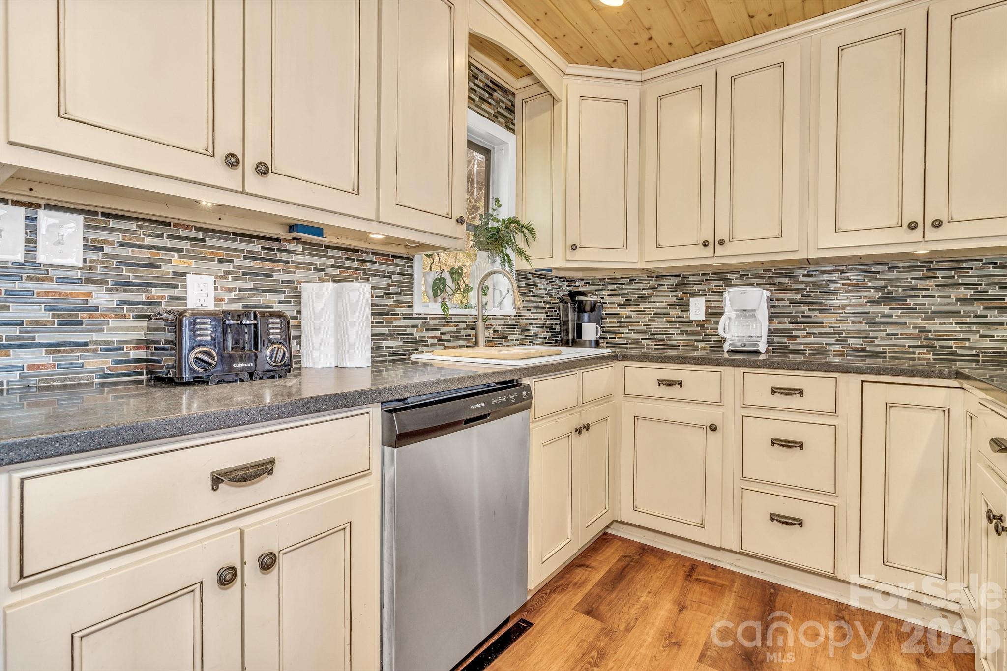 80 Hidden Falls Road — Maggie Valley