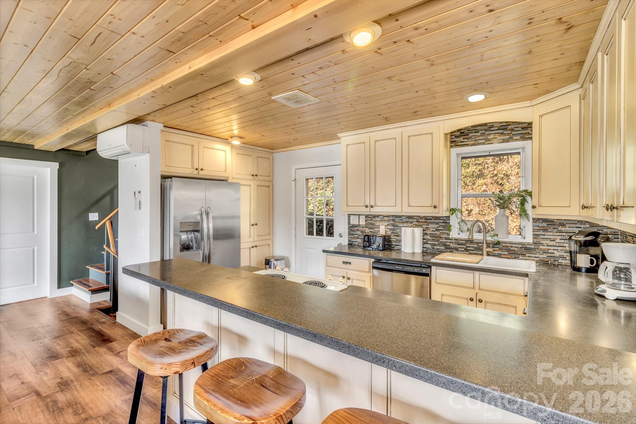 80 Hidden Falls Road — Maggie Valley