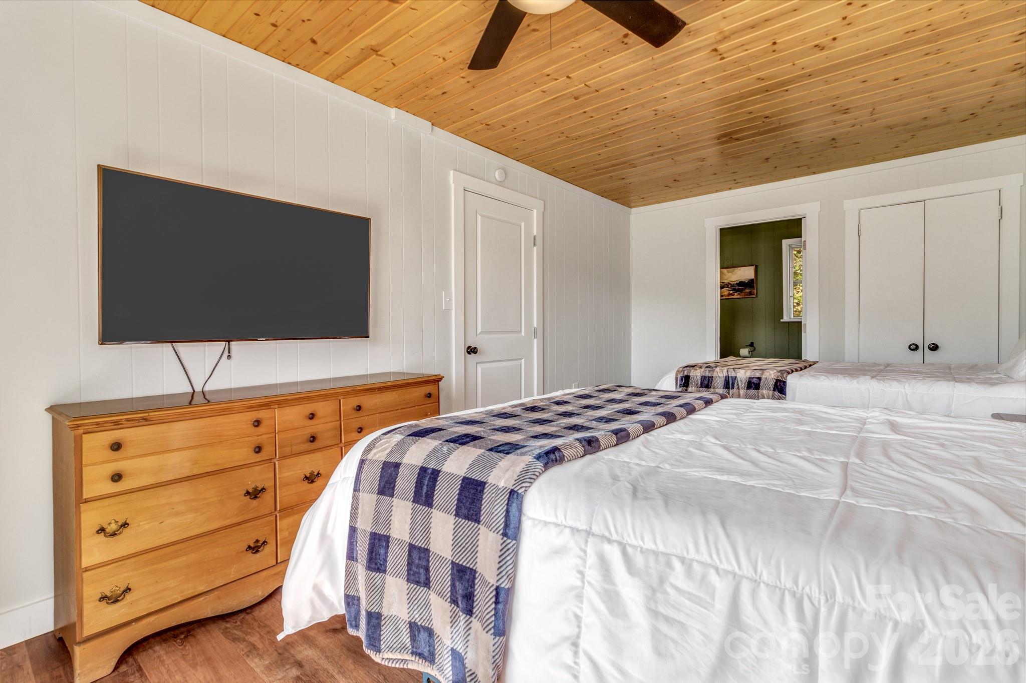 80 Hidden Falls Road — Maggie Valley