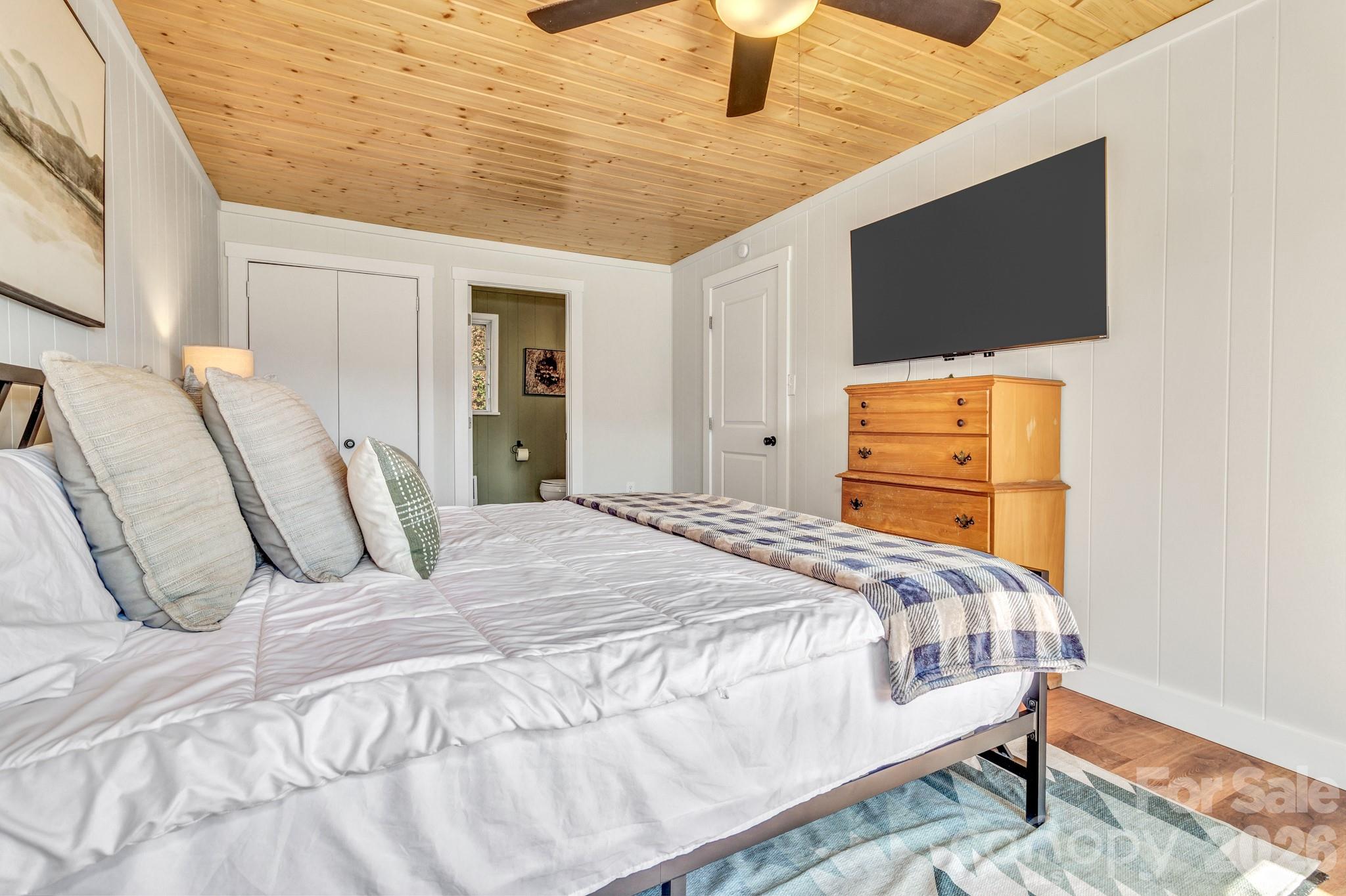 80 Hidden Falls Road — Maggie Valley