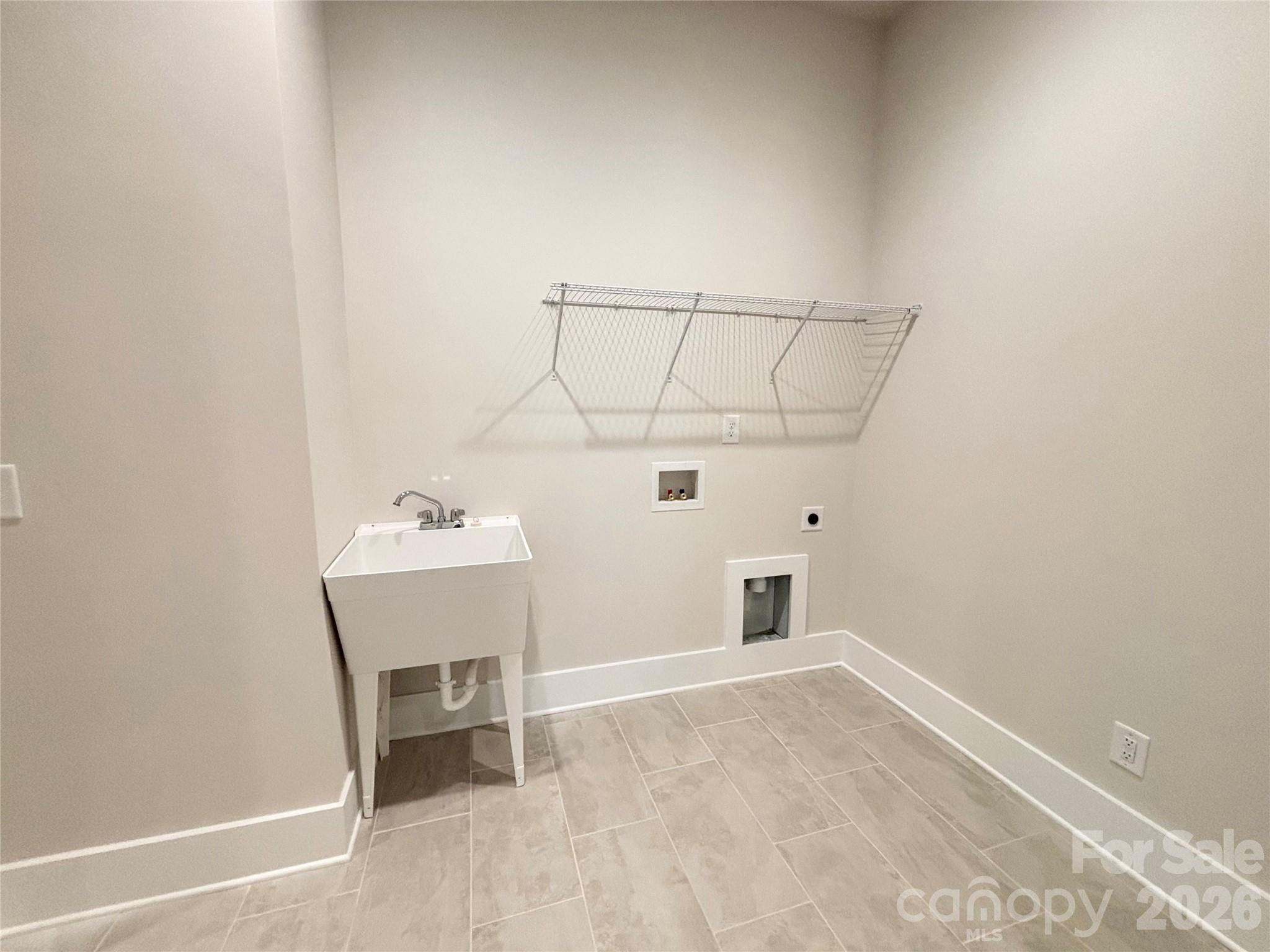 3000 Alveston Drive NW — Concord