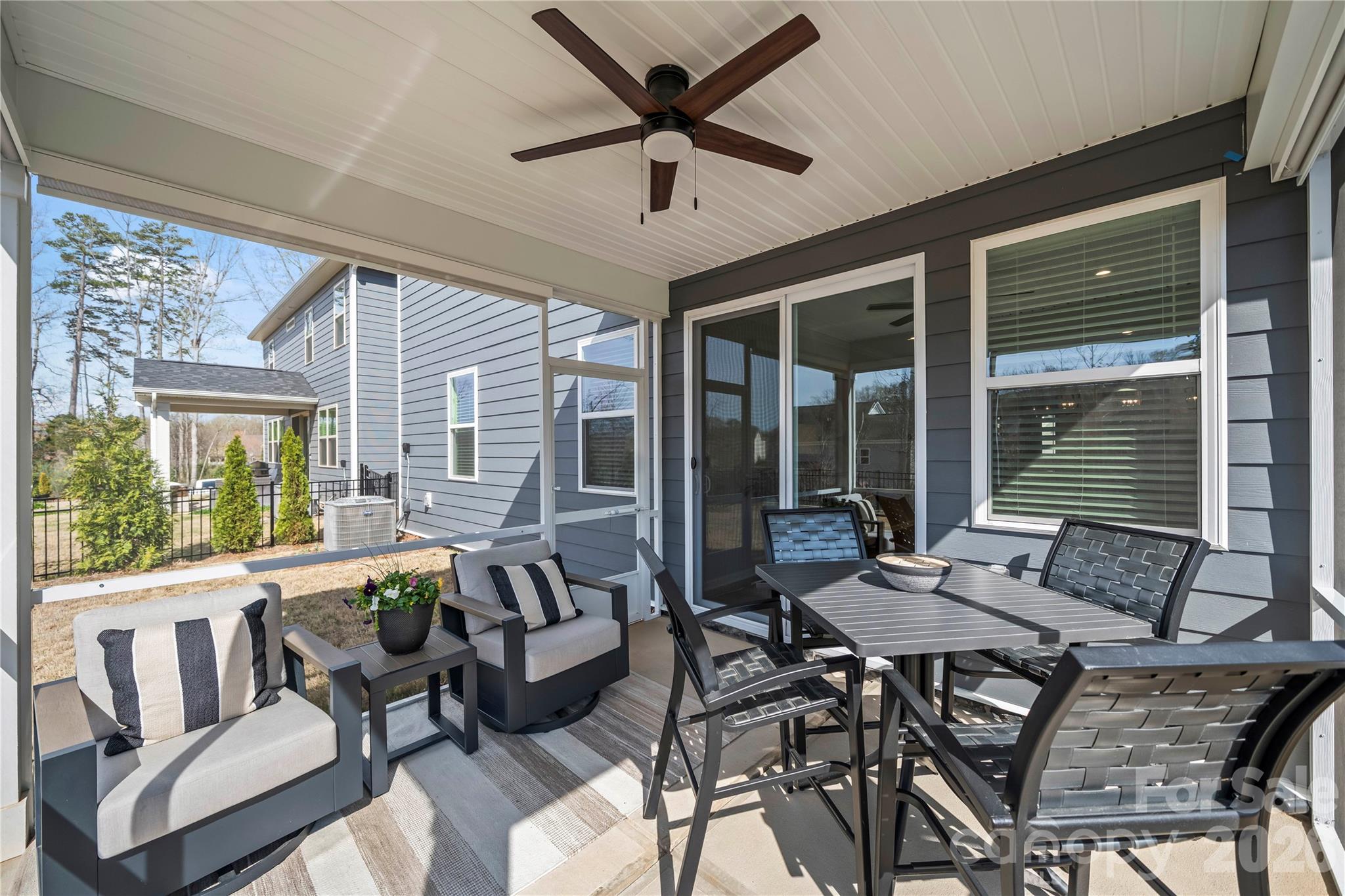 9838 Quercus Lane — Huntersville