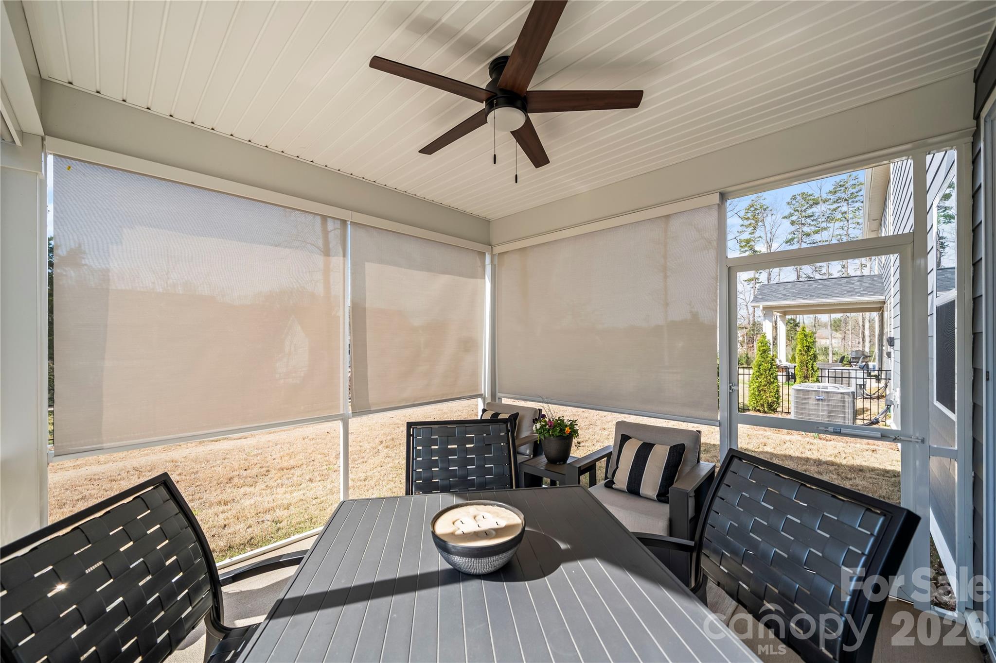 9838 Quercus Lane — Huntersville