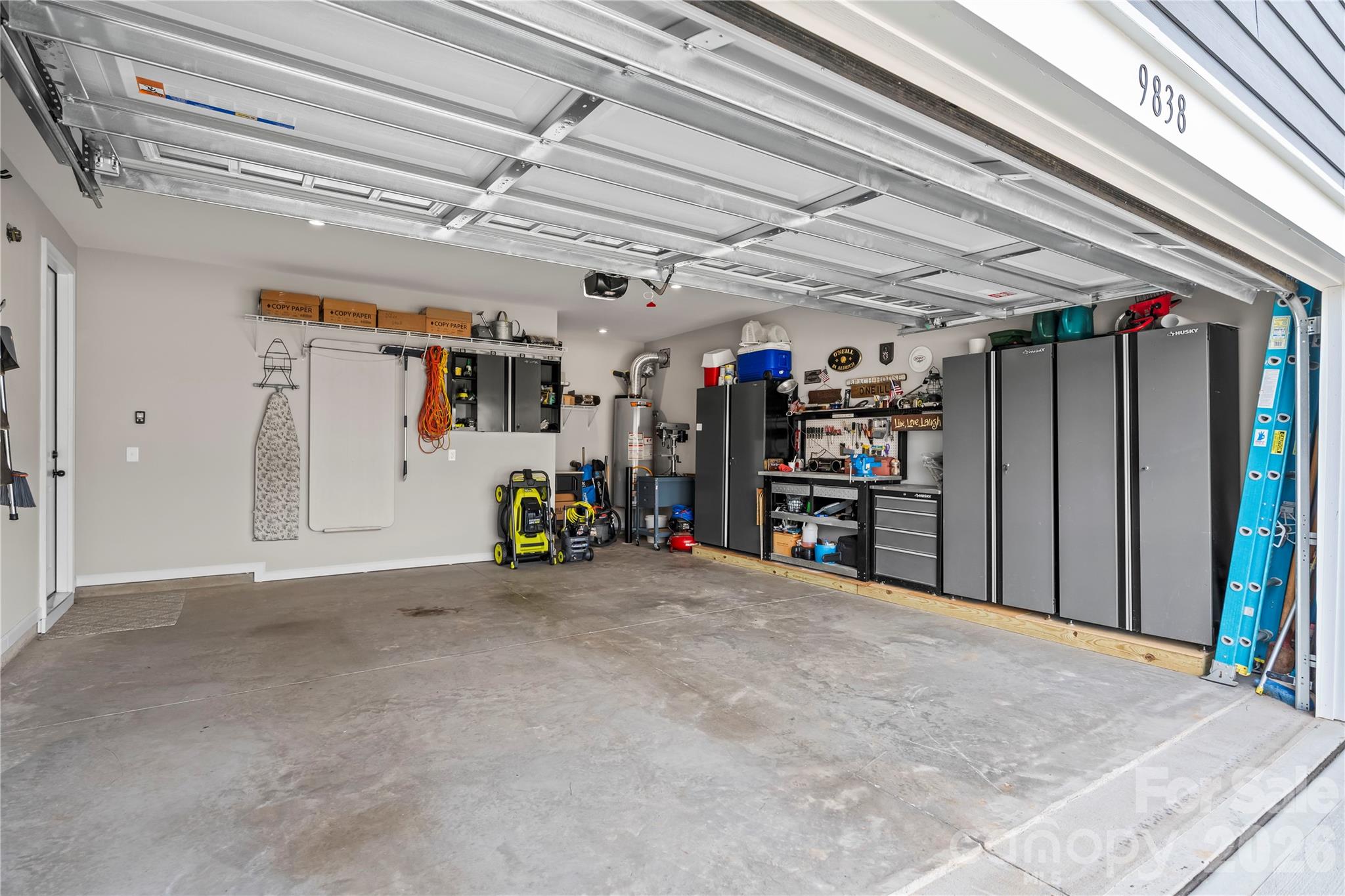 9838 Quercus Lane — Huntersville