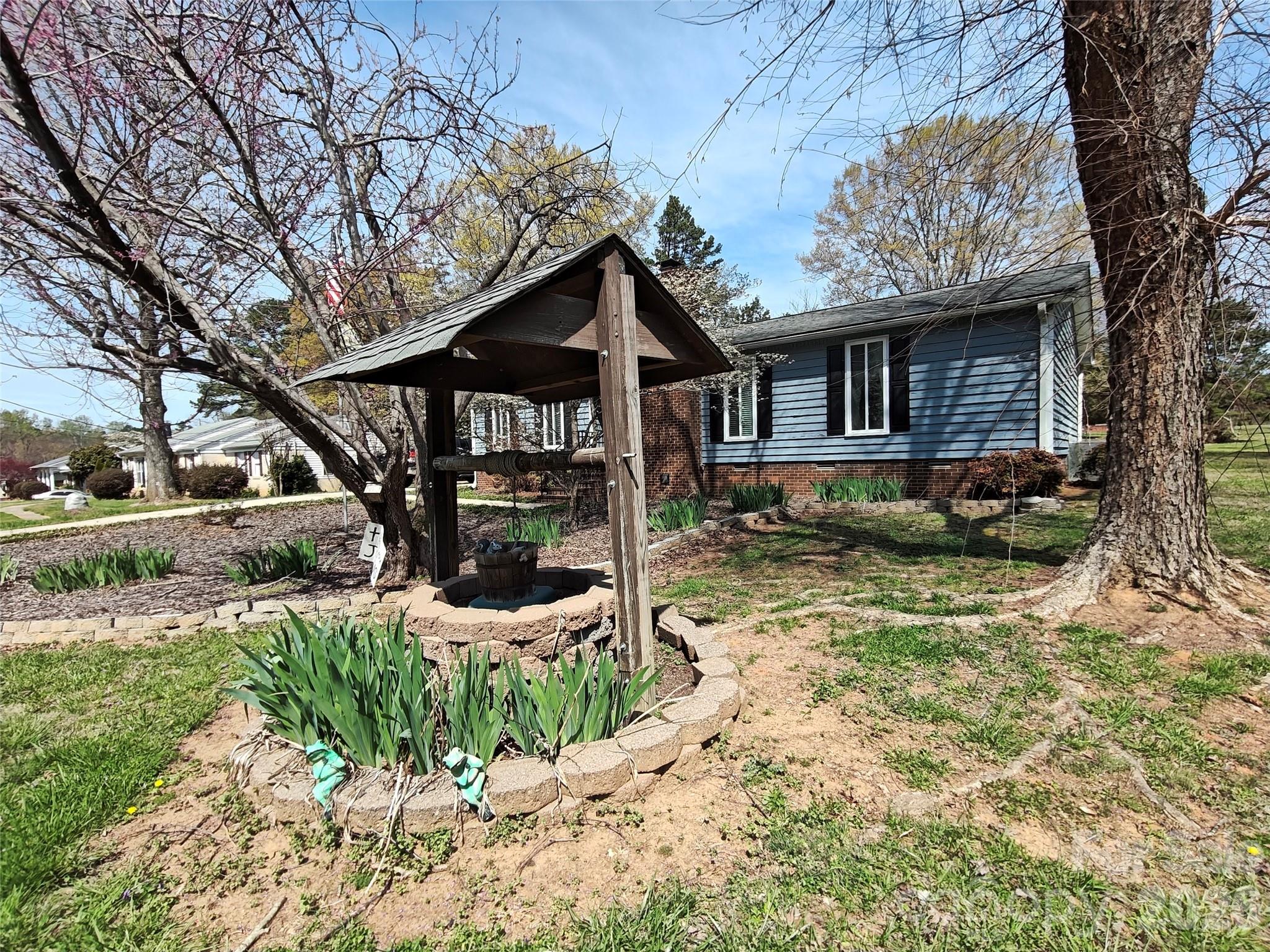 120 Greenway Drive — Salisbury