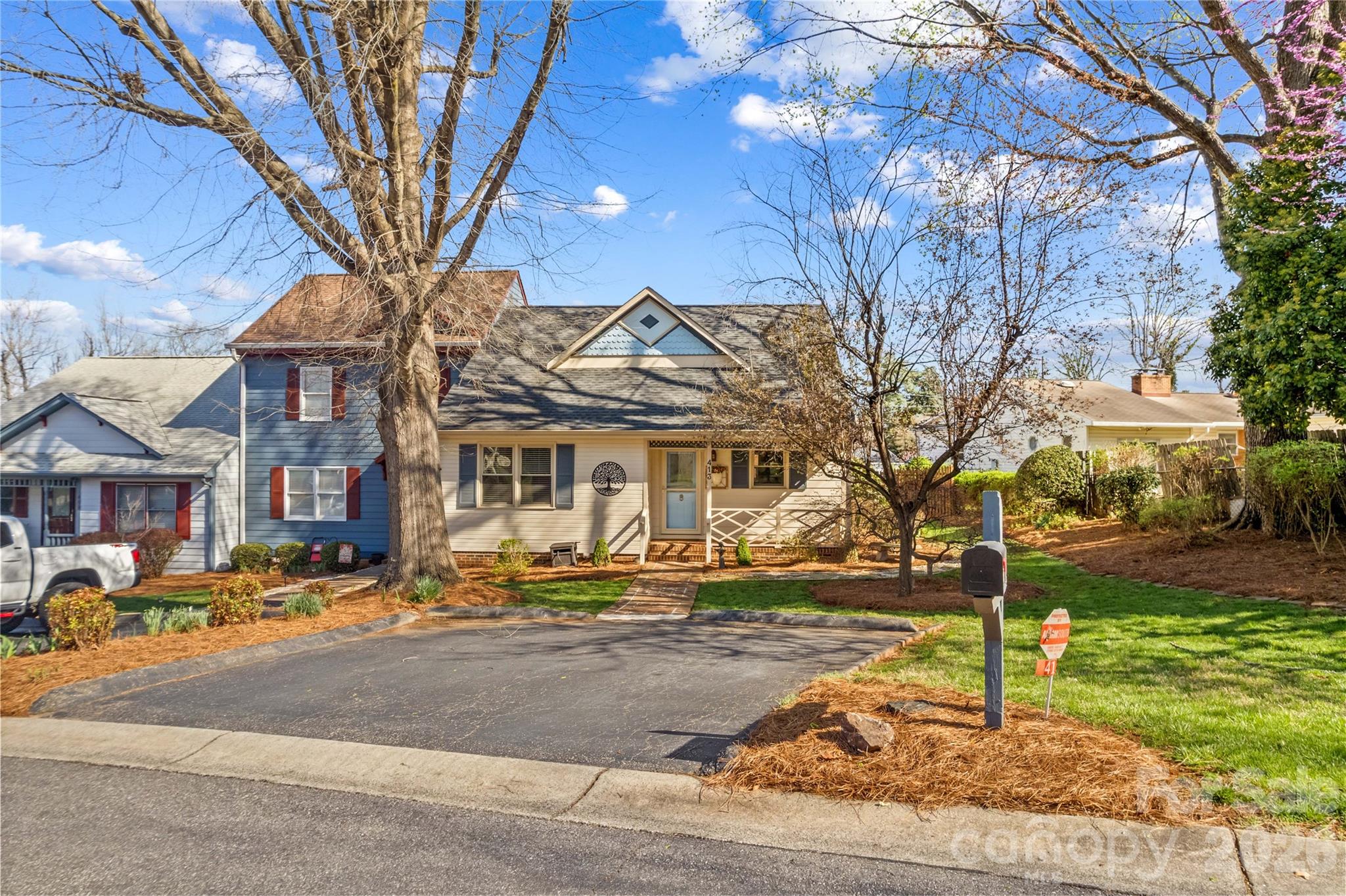 413 Windsor Lane — Statesville