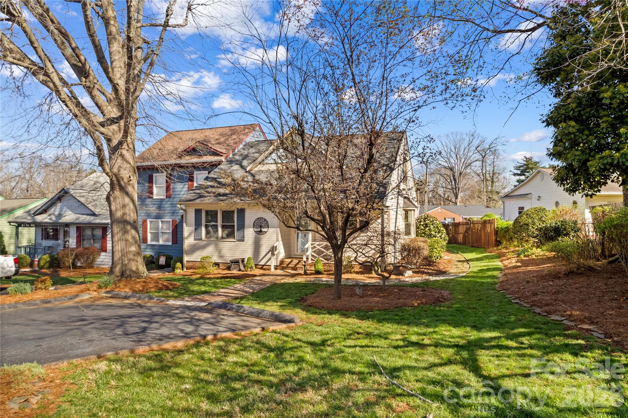 413 Windsor Lane — Statesville