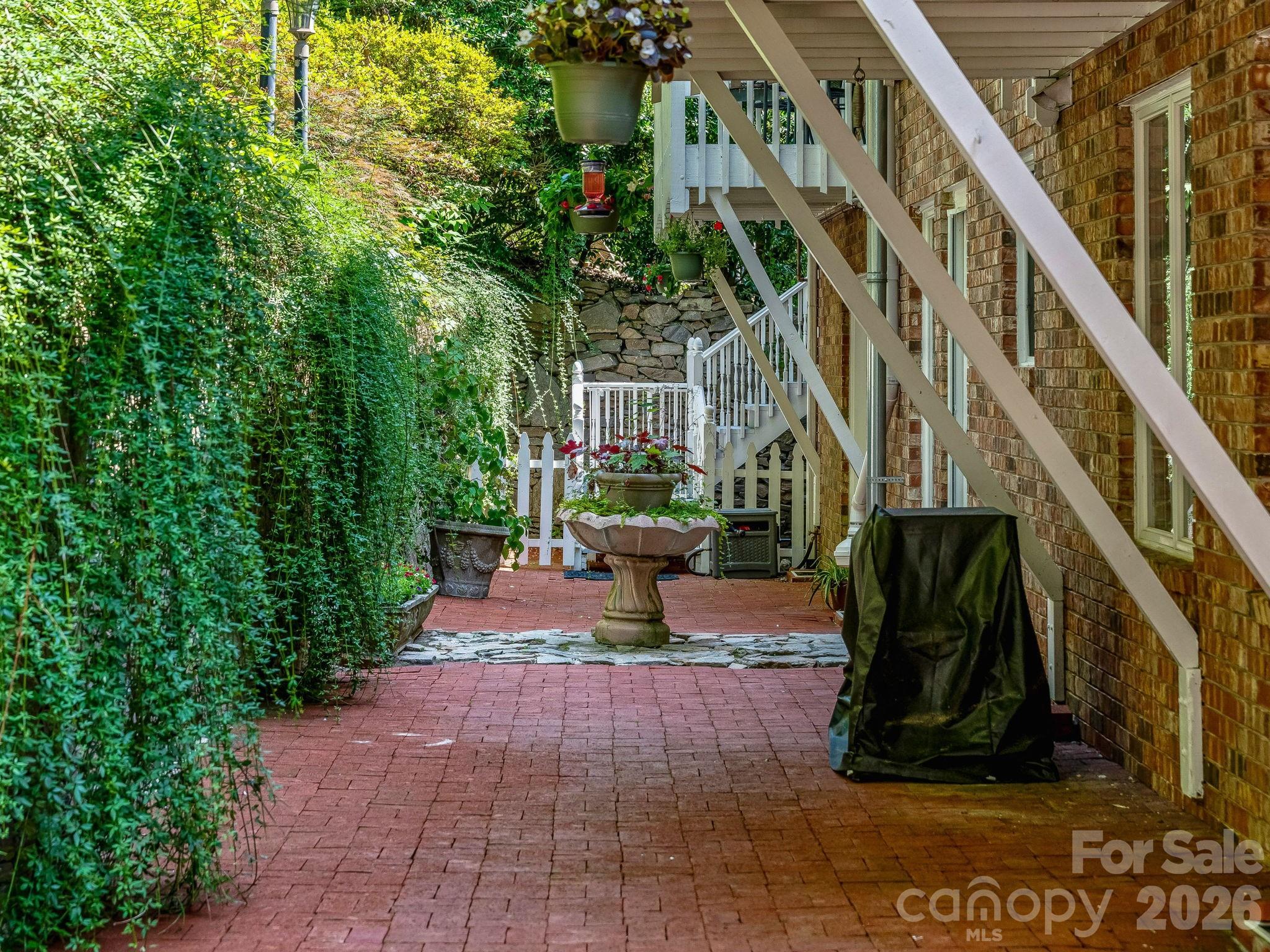 163 Northern Lights Lane — Hendersonville