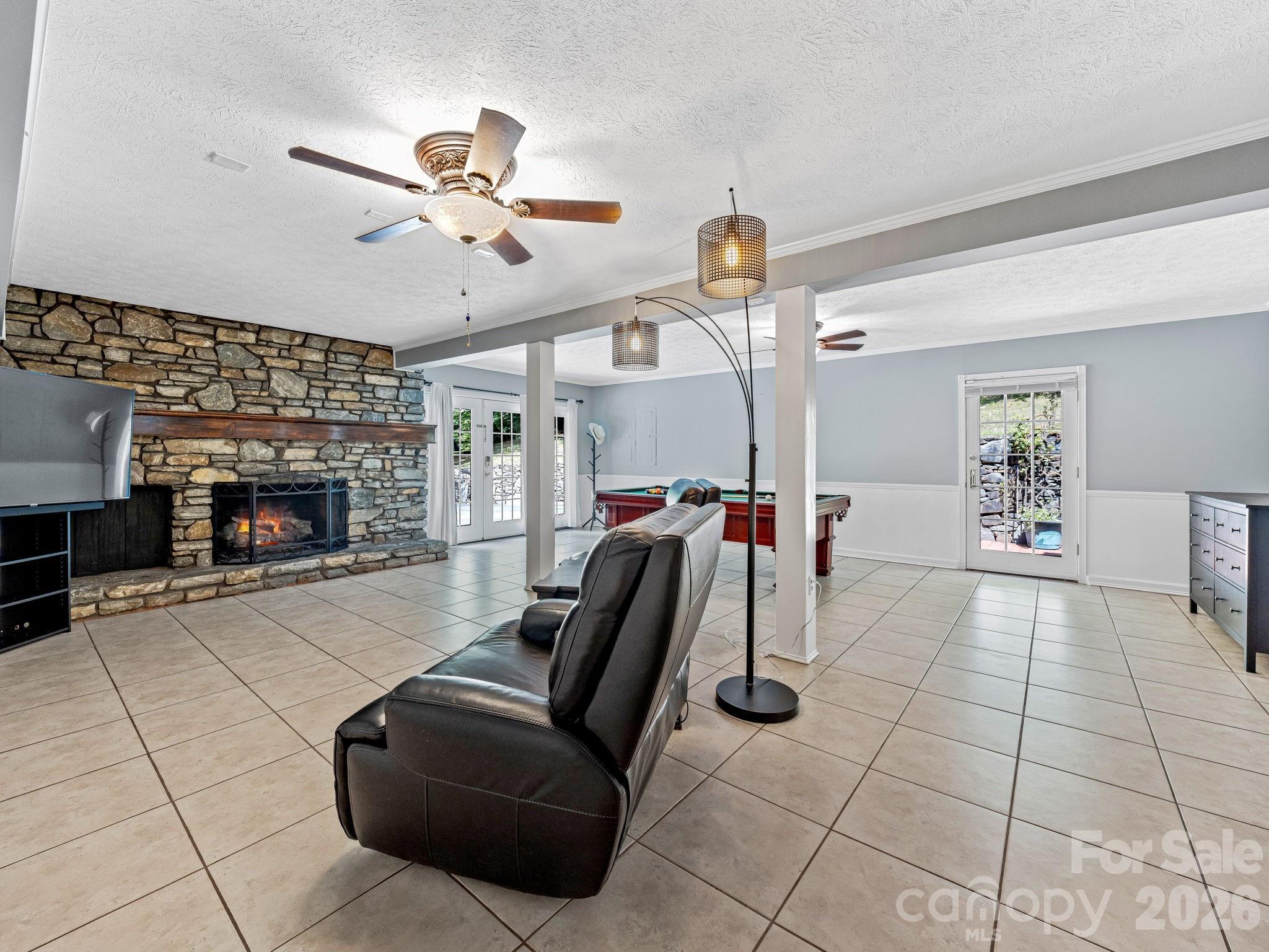 163 Northern Lights Lane — Hendersonville