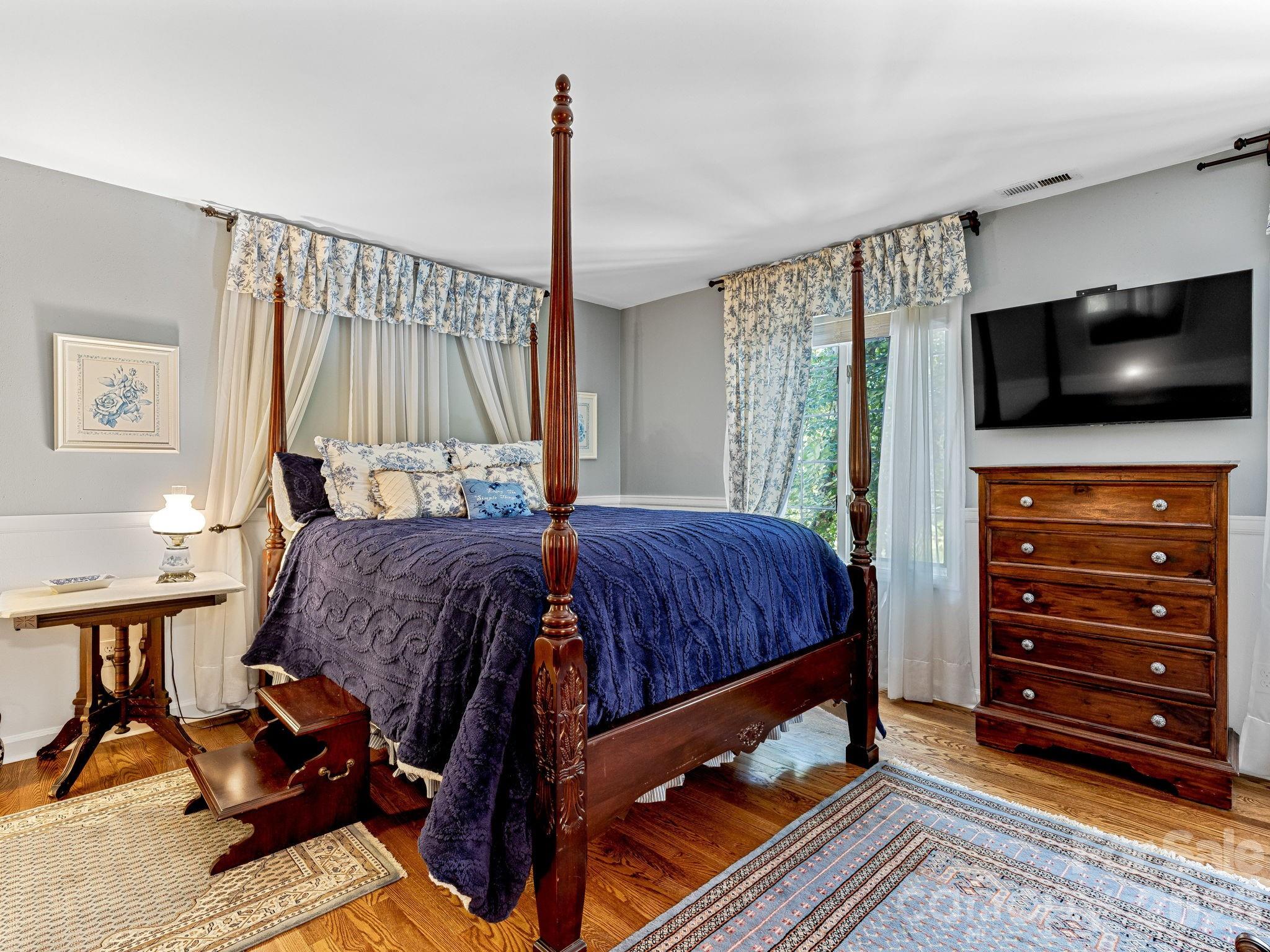 163 Northern Lights Lane — Hendersonville