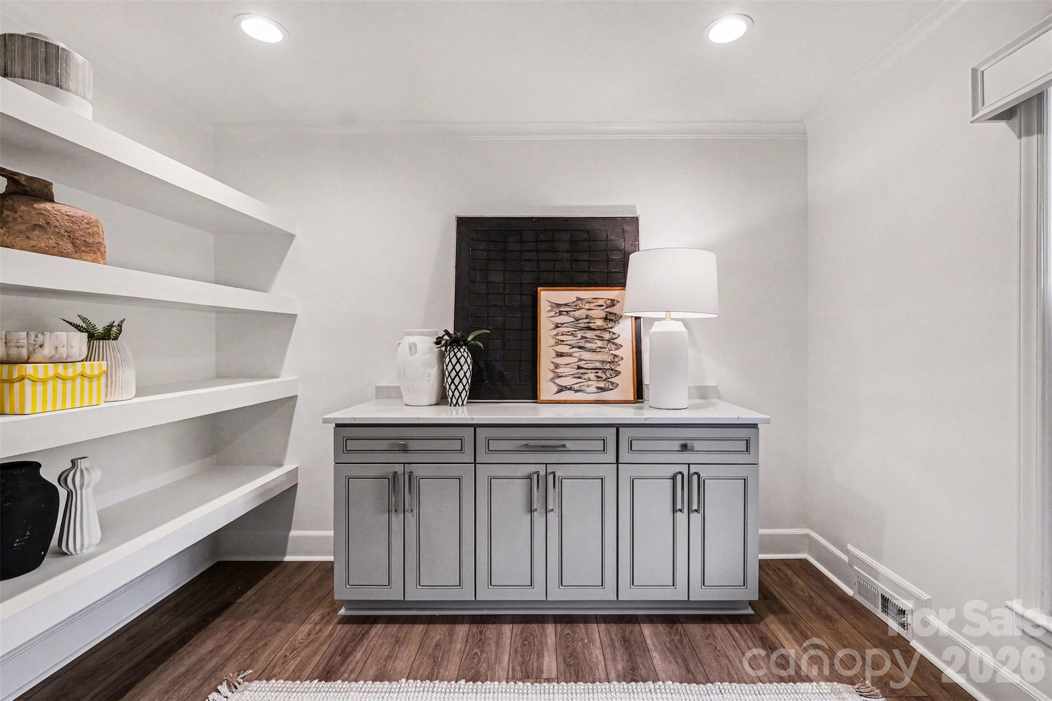 7010 Terrace Drive — Charlotte