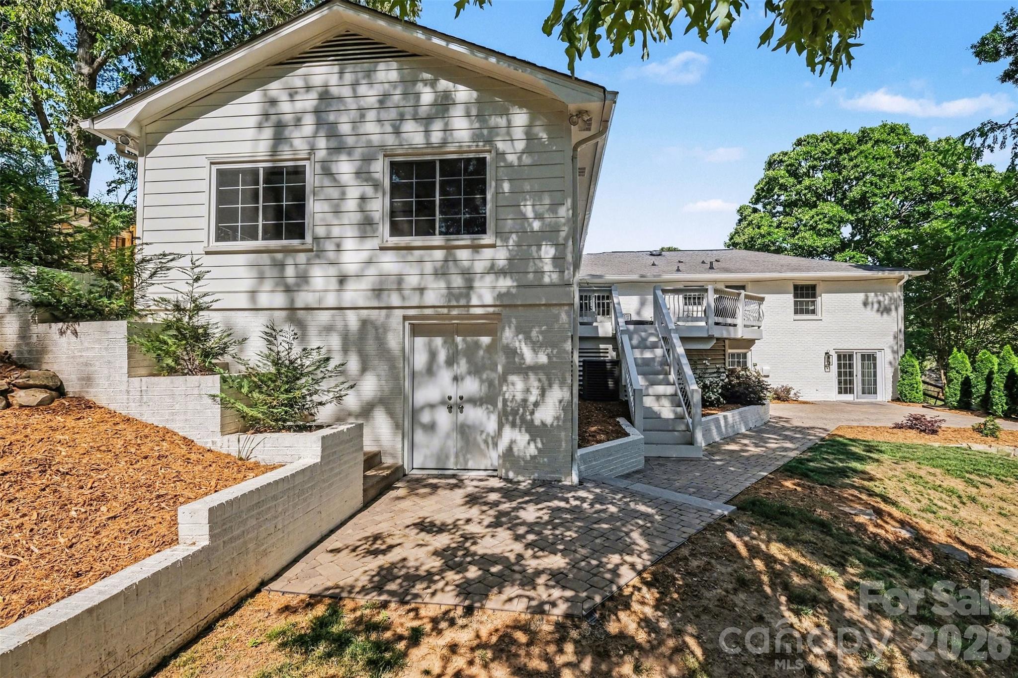 7010 Terrace Drive — Charlotte