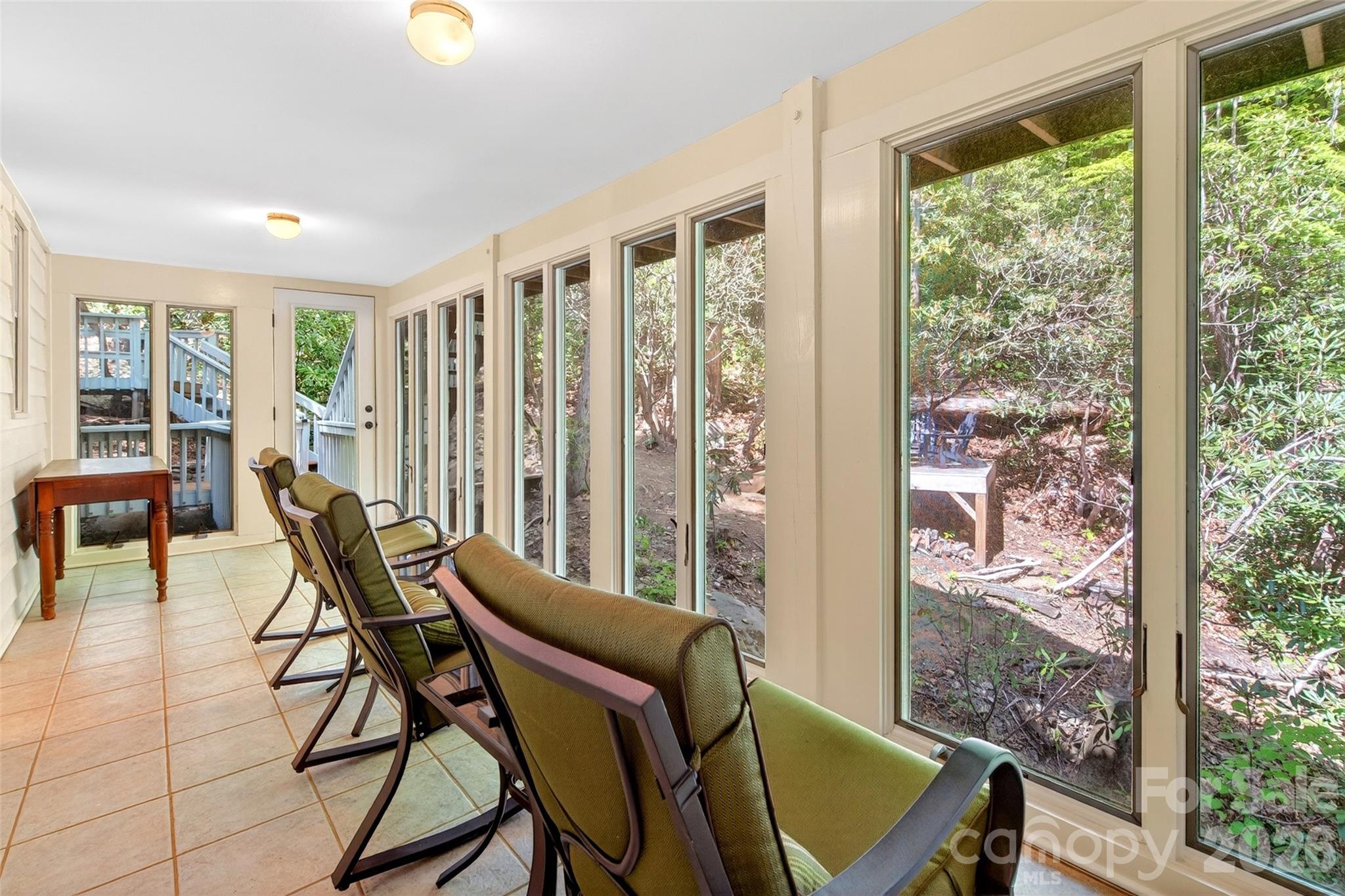 102 Frist Road — Montreat