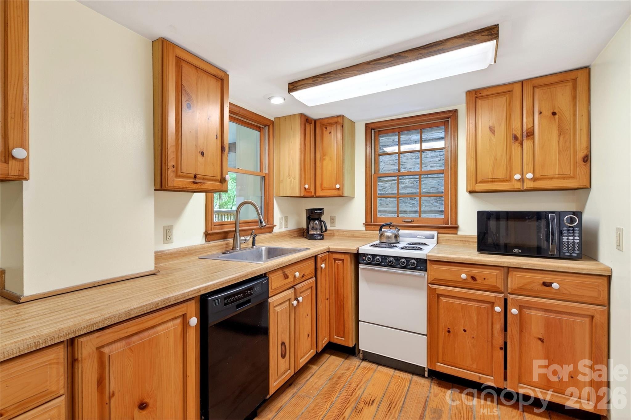 102 Frist Road — Montreat