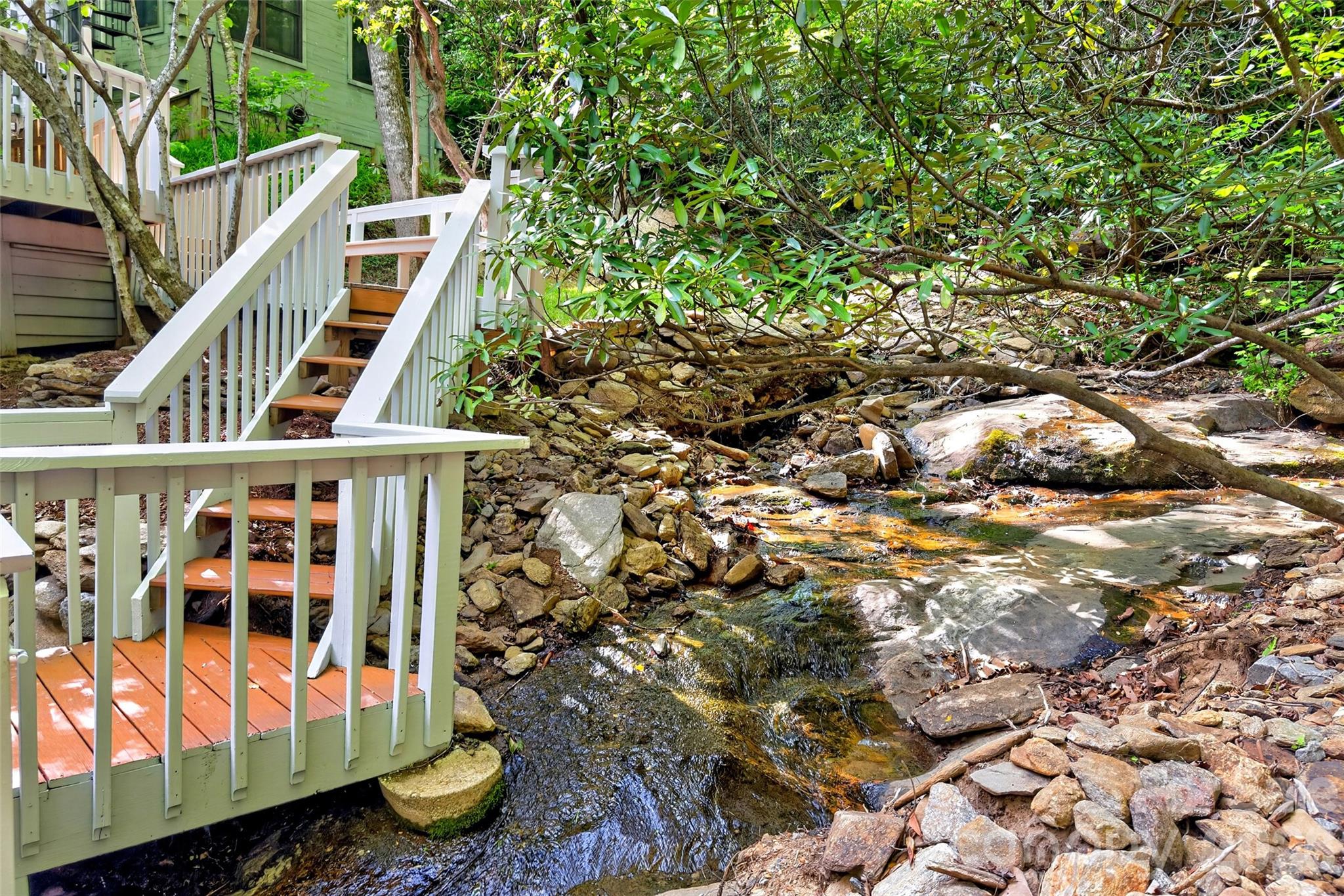 102 Frist Road — Montreat