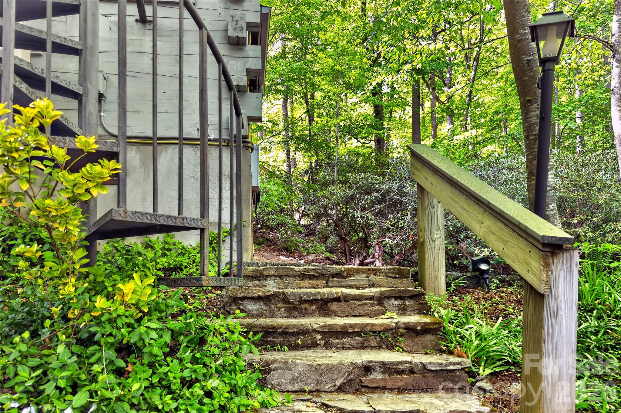 102 Frist Road — Montreat