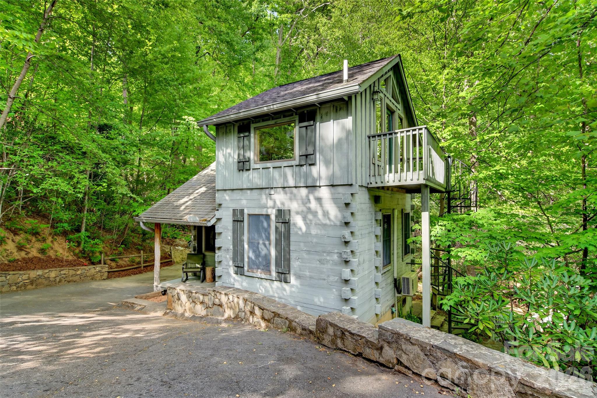 102 Frist Road — Montreat