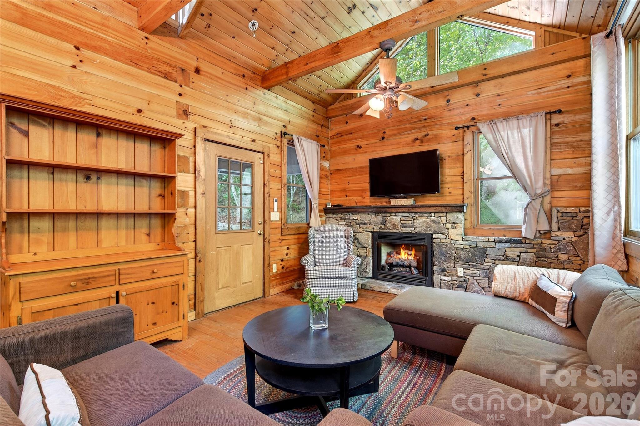 102 Frist Road — Montreat
