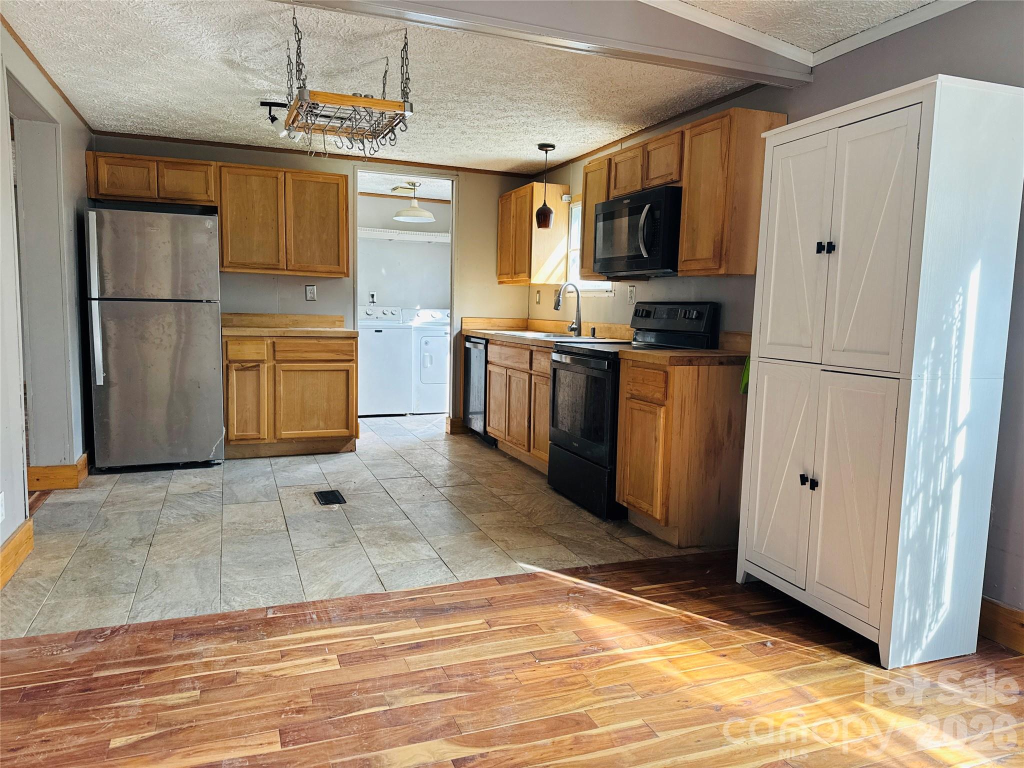 518 Nors Way — Lake Lure