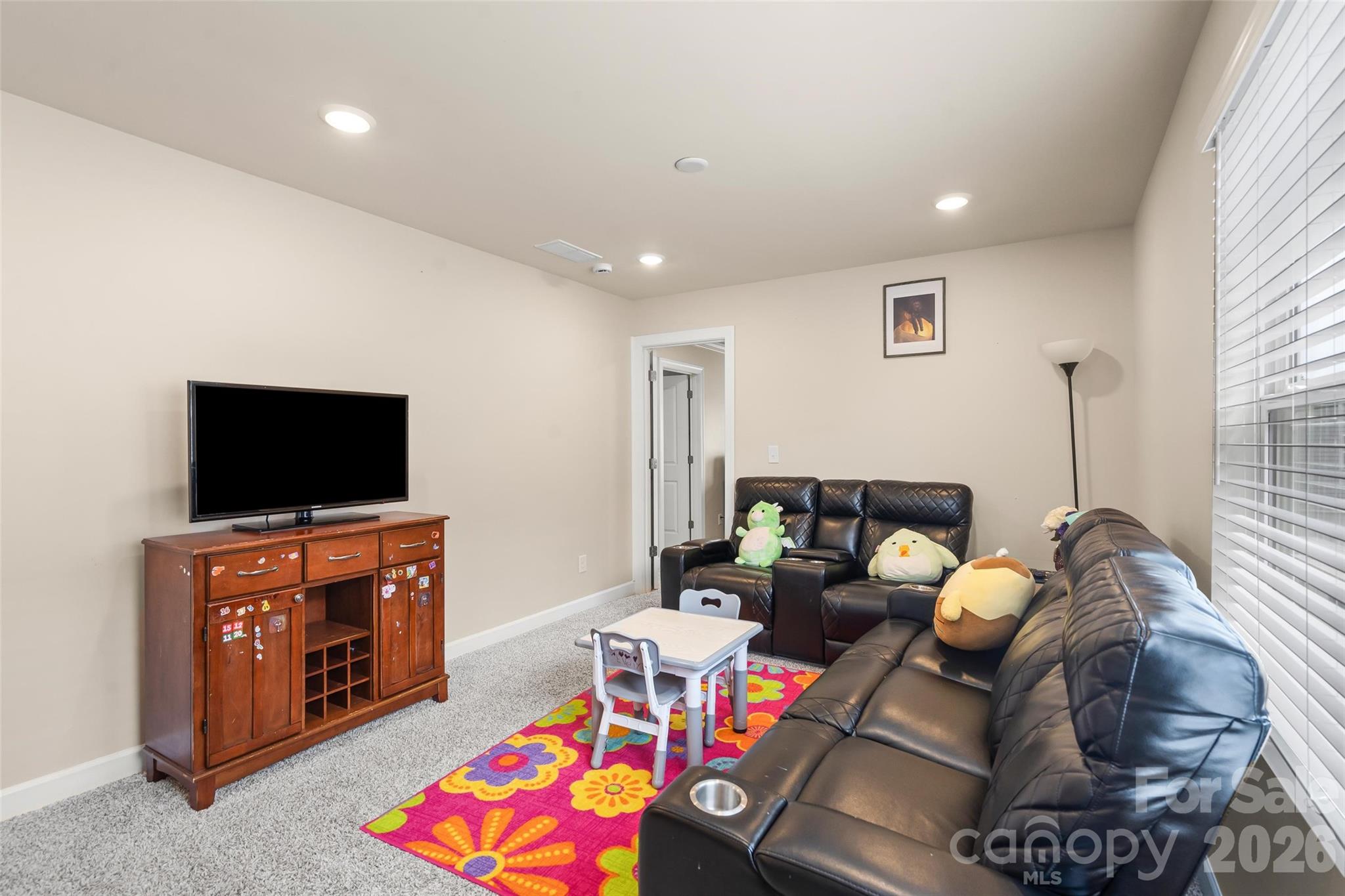 613 Cedar Knoll Circle — Pineville
