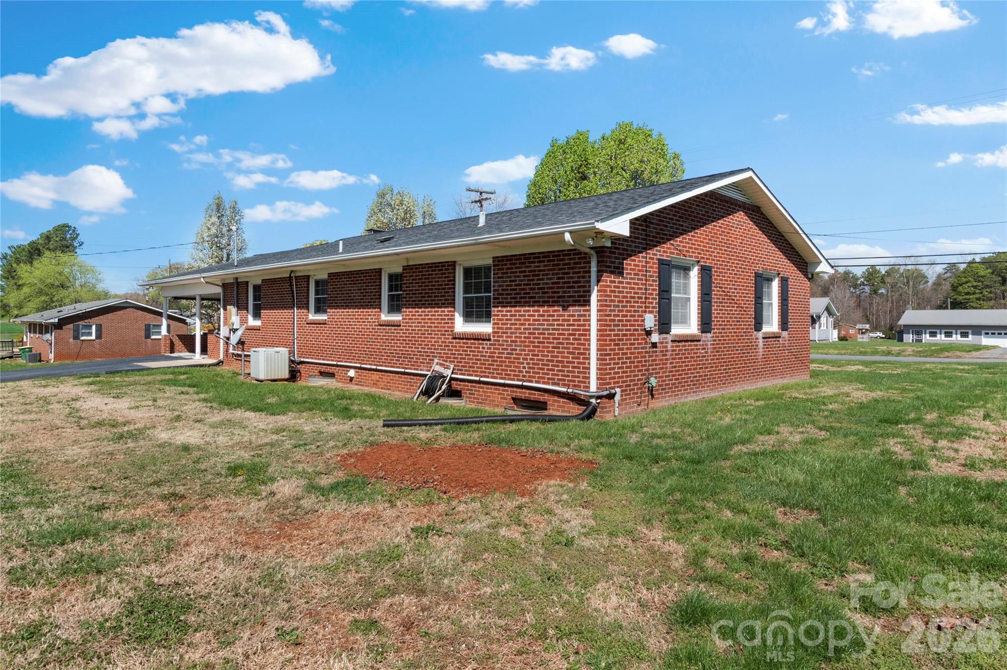 612 E Main Street — Boonville