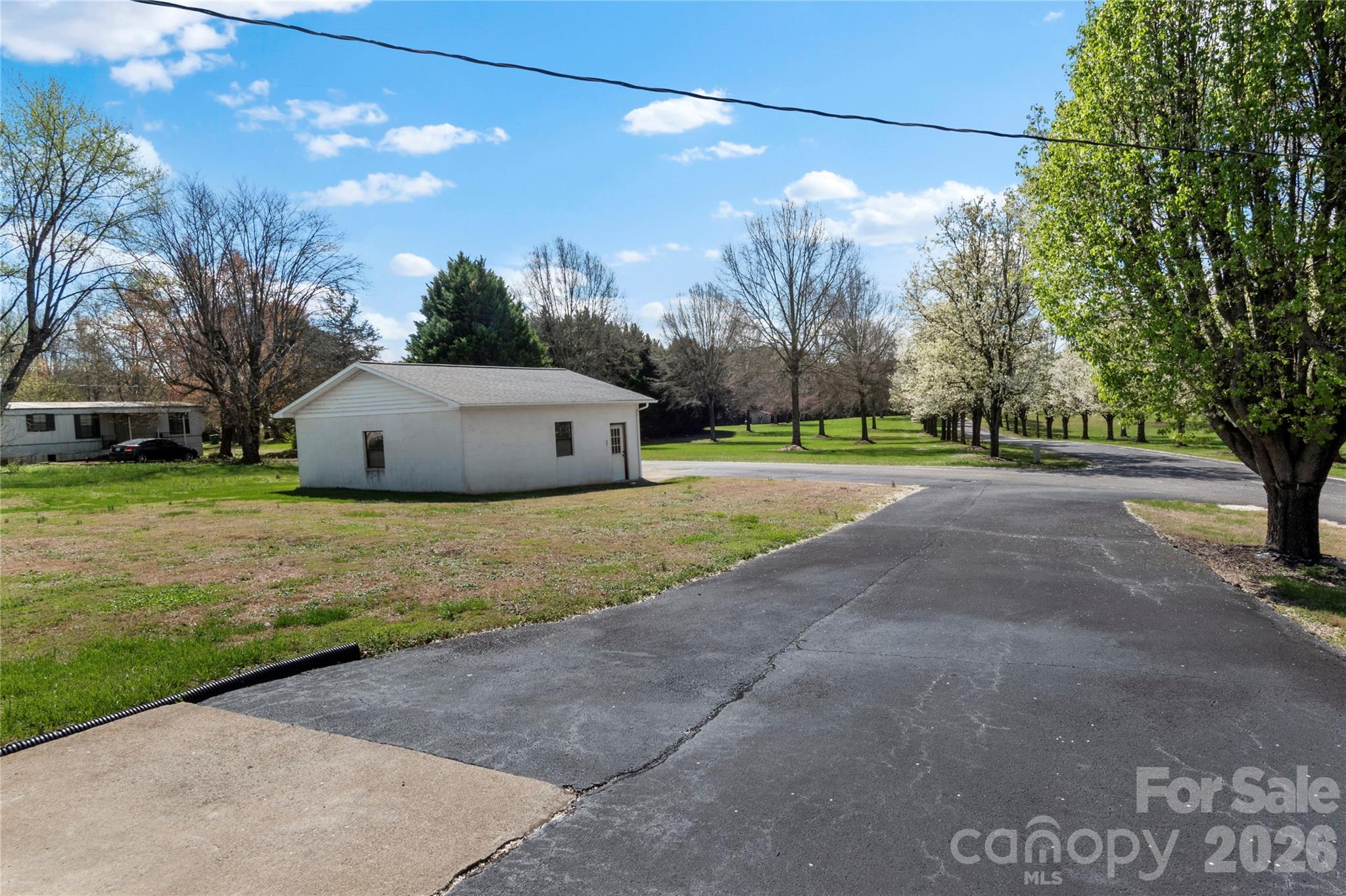 612 E Main Street — Boonville