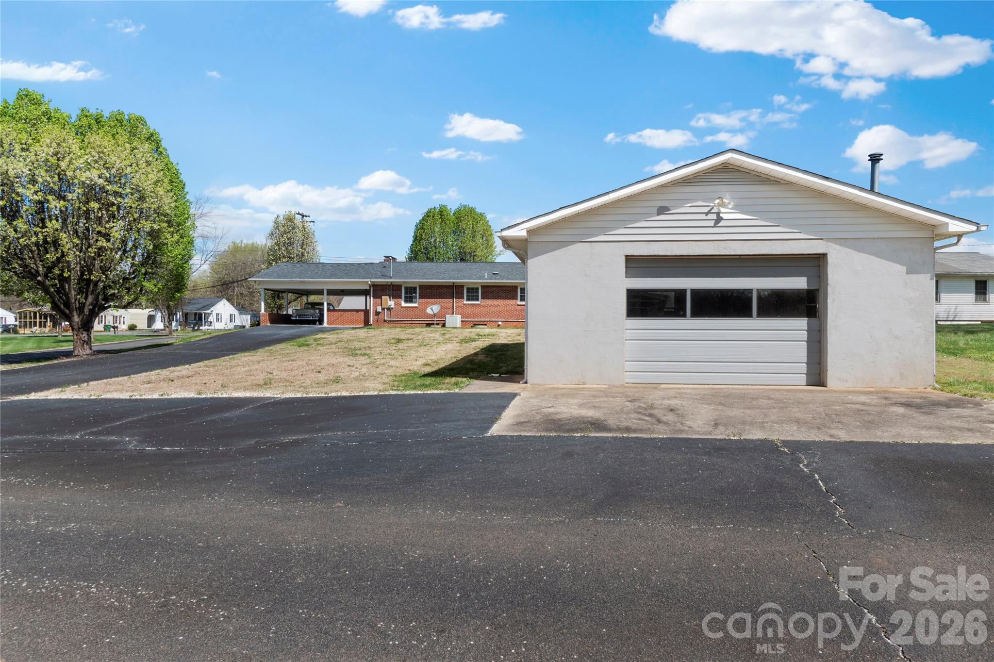 612 E Main Street — Boonville