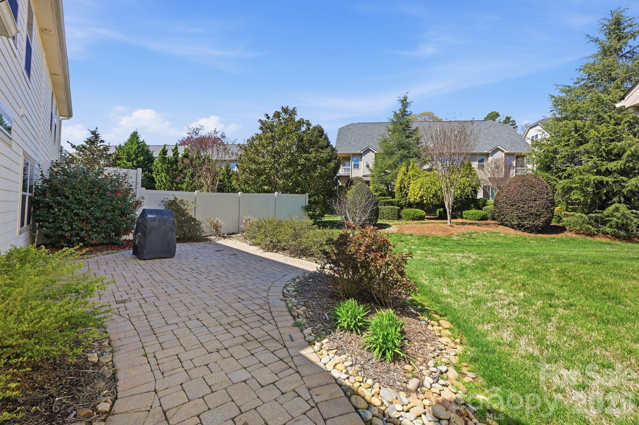 175 Aztec Circle — Mooresville