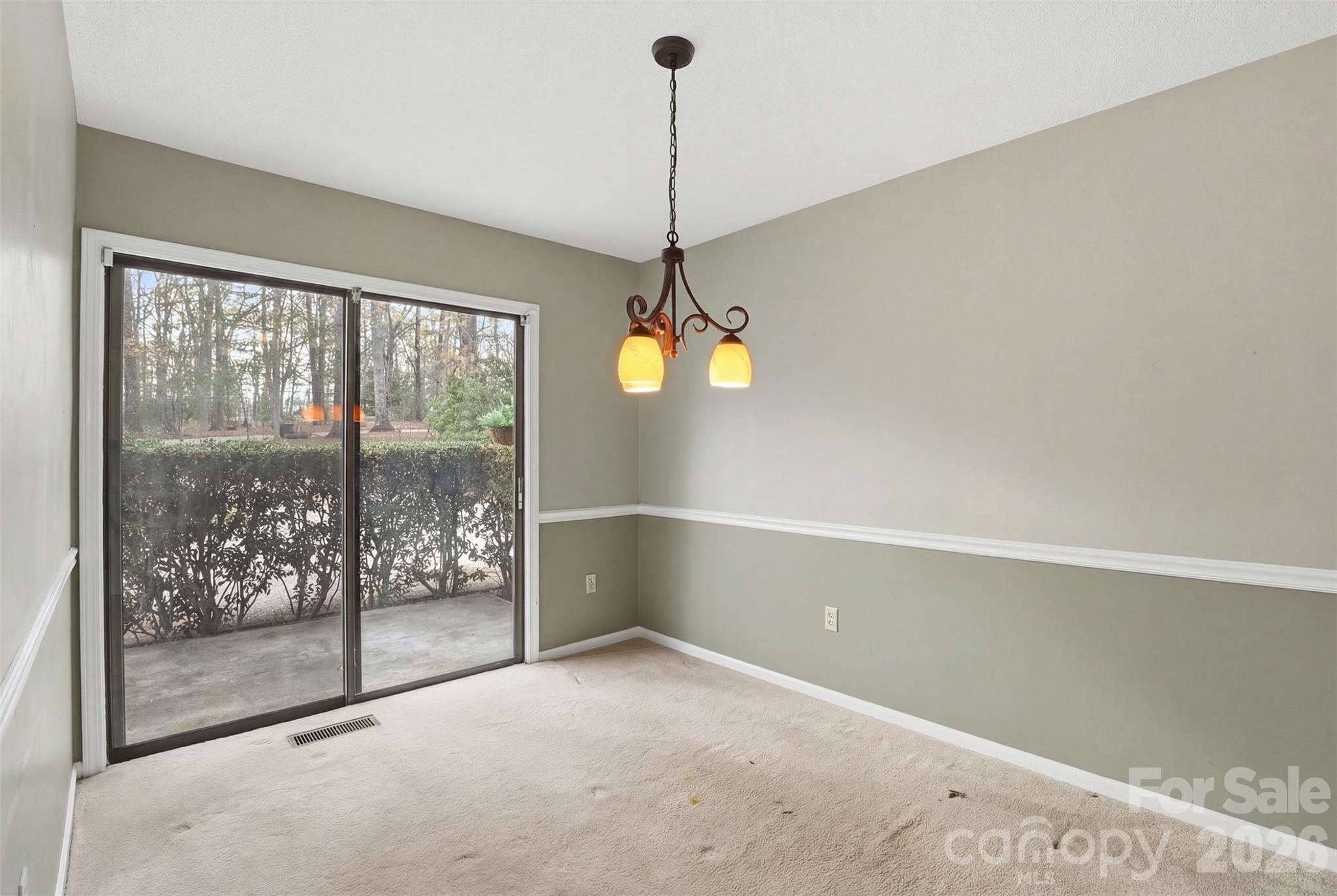 17 Knoll Drive — Columbus