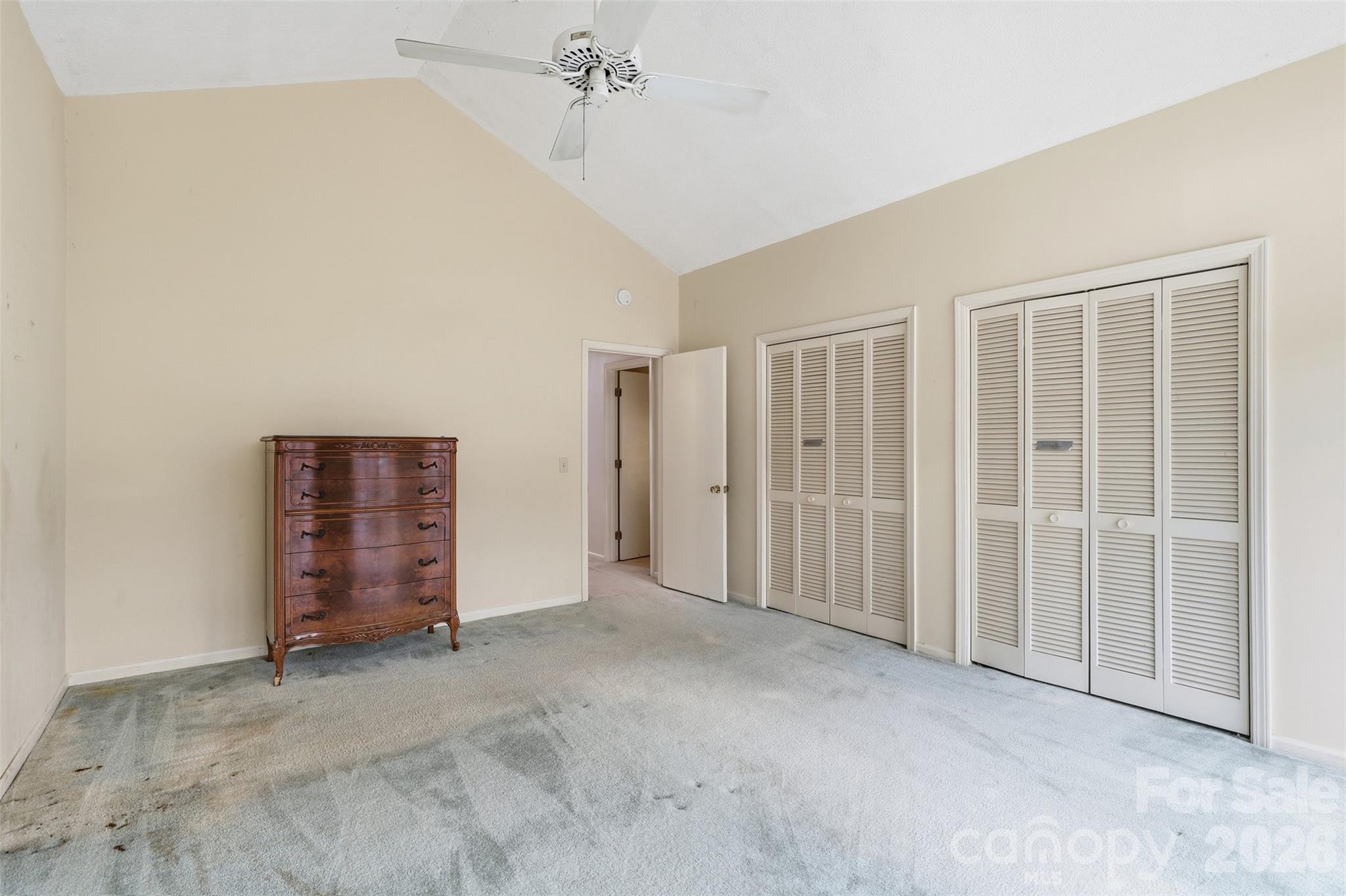 17 Knoll Drive — Columbus