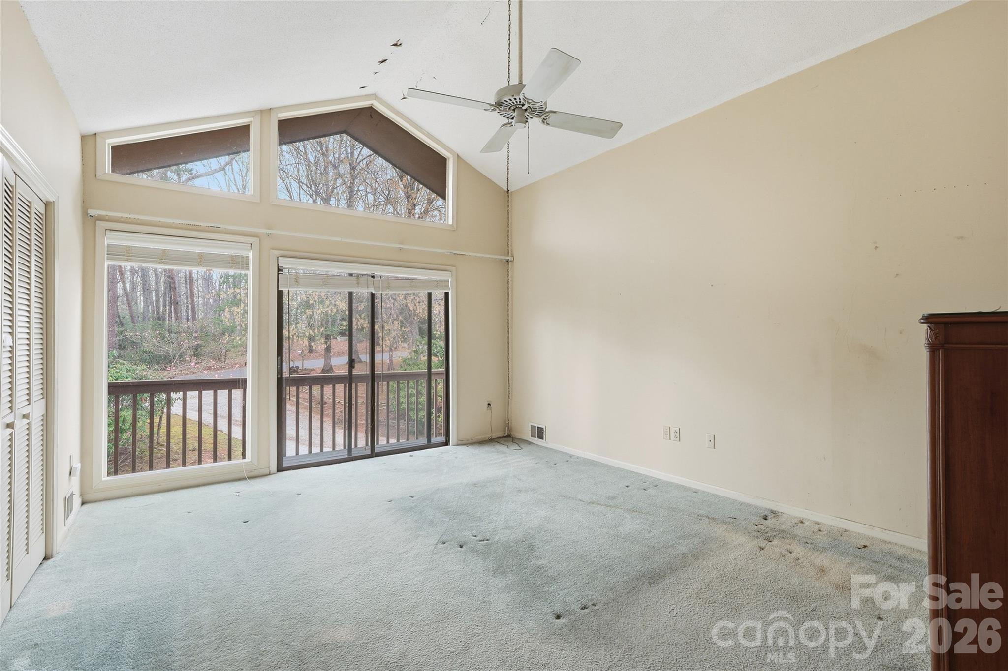 17 Knoll Drive — Columbus