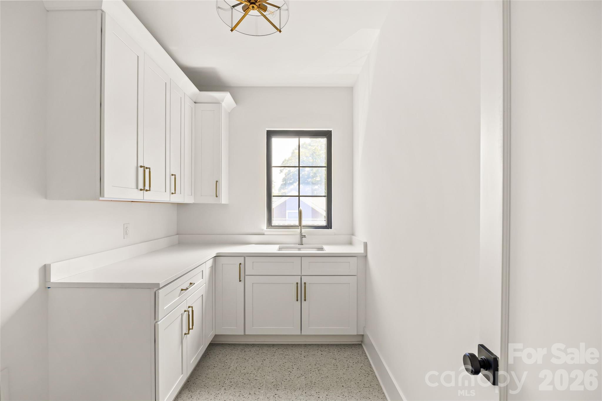 2005 Chatham Avenue — Charlotte