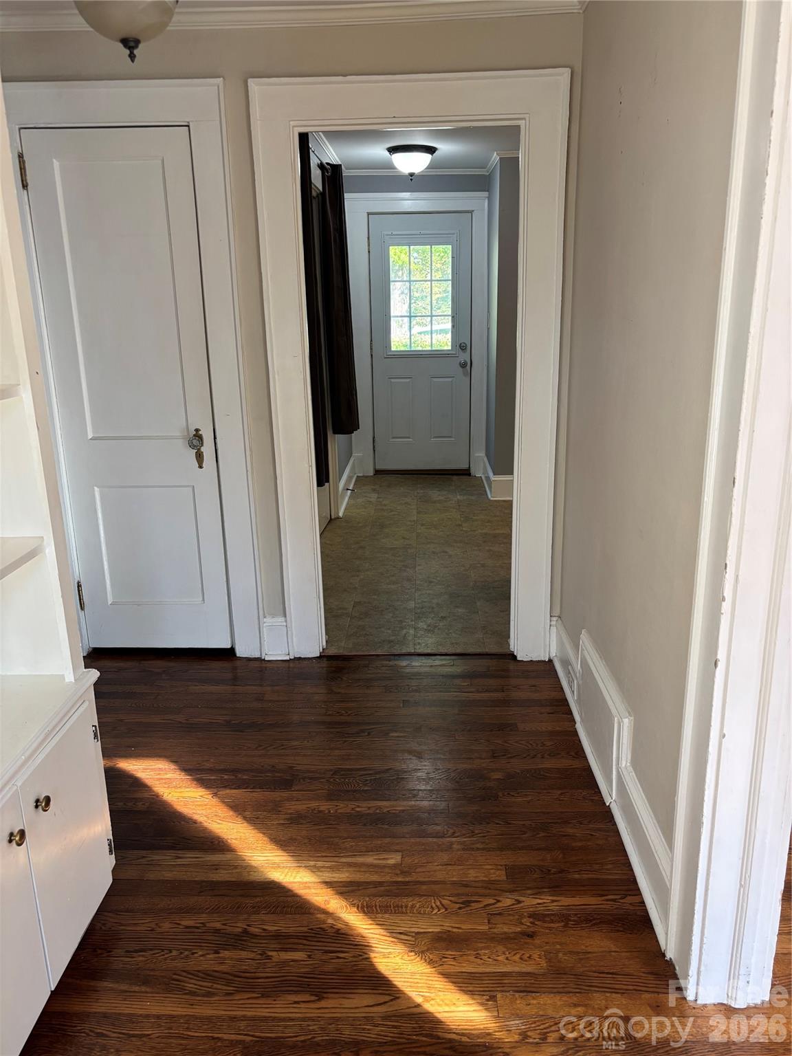 1106 8th Street NE — Hickory