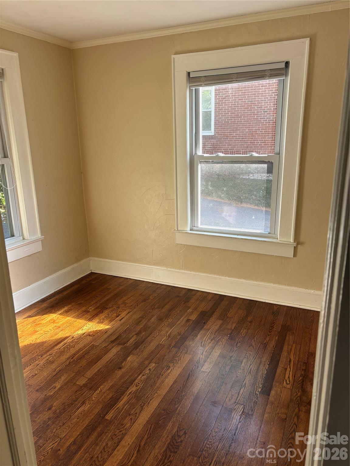 1106 8th Street NE — Hickory