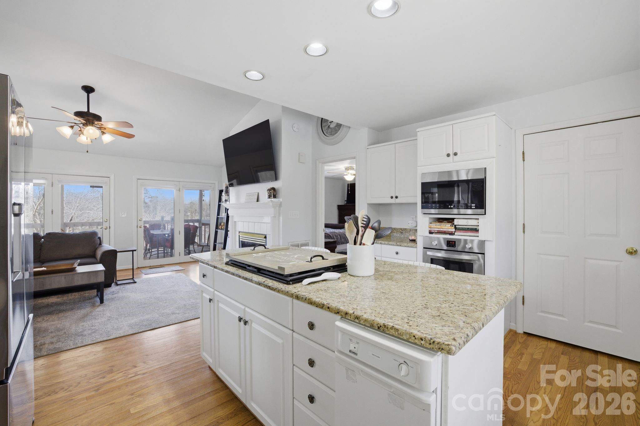 3920 Old Mountain Road — Lexington
