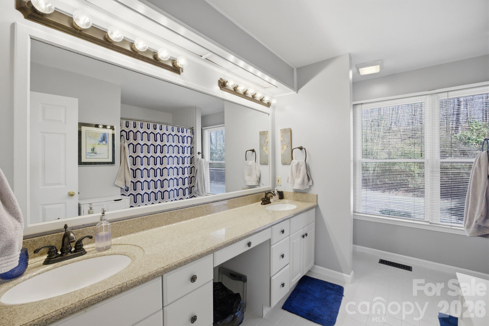 3920 Old Mountain Road — Lexington