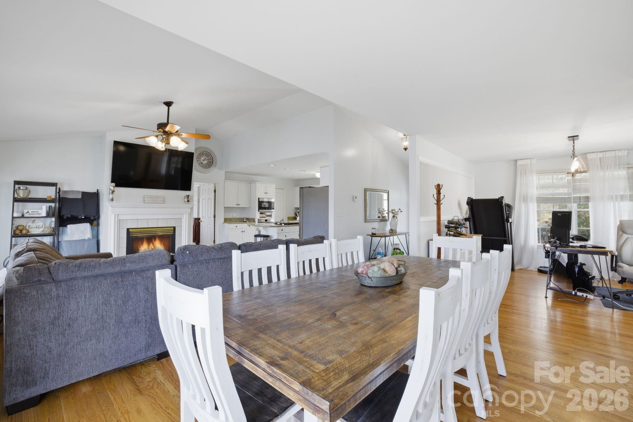 3920 Old Mountain Road — Lexington