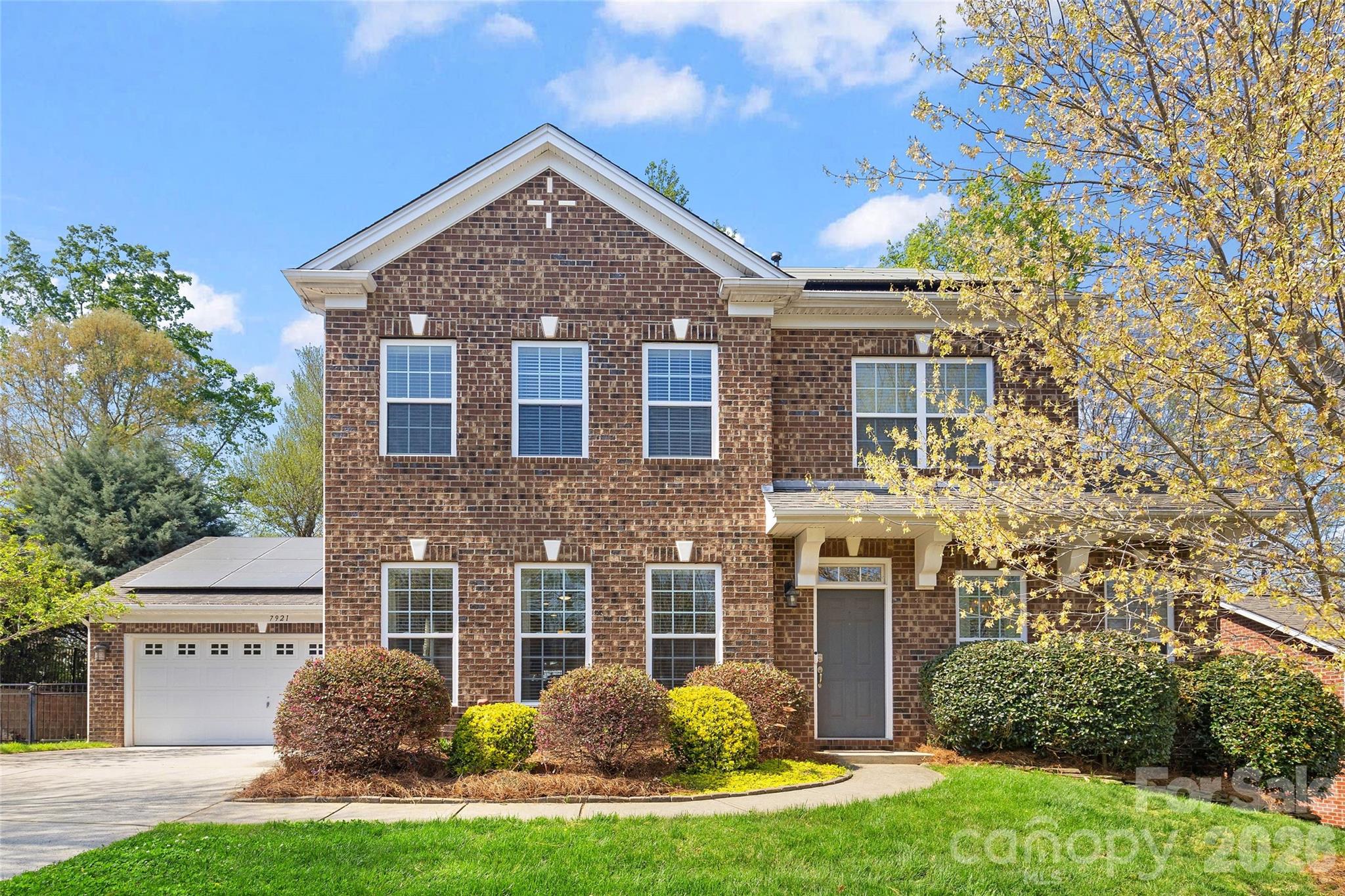 7921 Rolling Creek Court — Charlotte