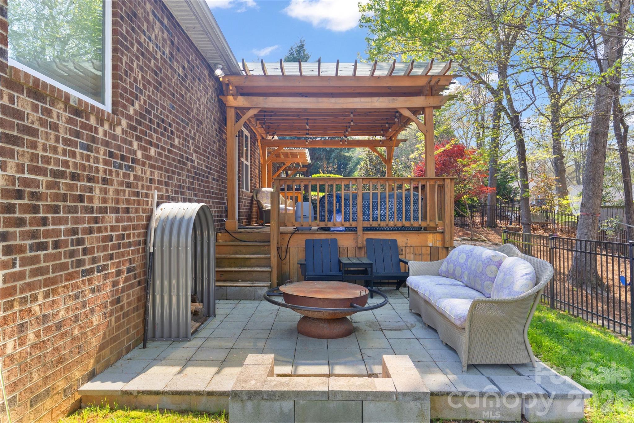 7921 Rolling Creek Court — Charlotte