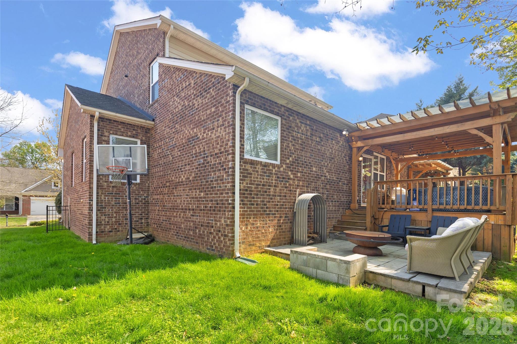7921 Rolling Creek Court — Charlotte