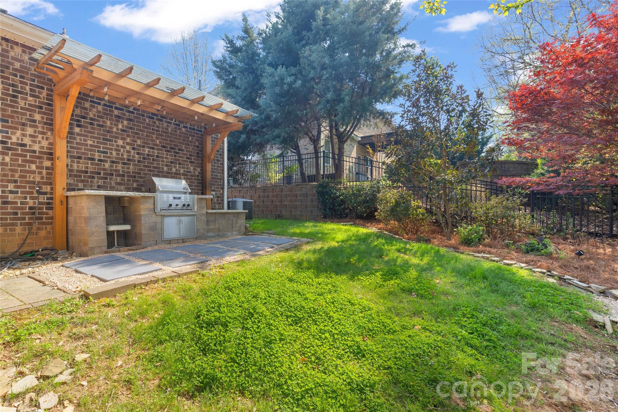 7921 Rolling Creek Court — Charlotte