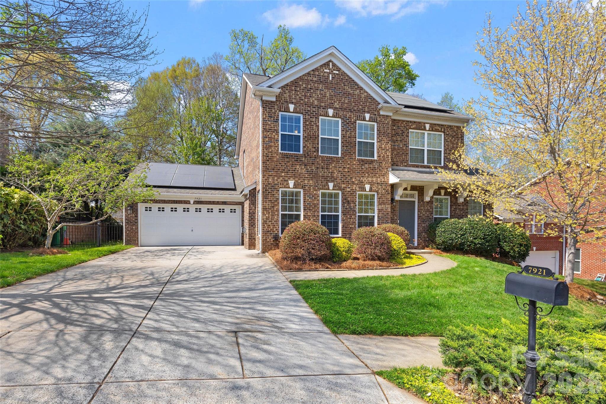 7921 Rolling Creek Court — Charlotte